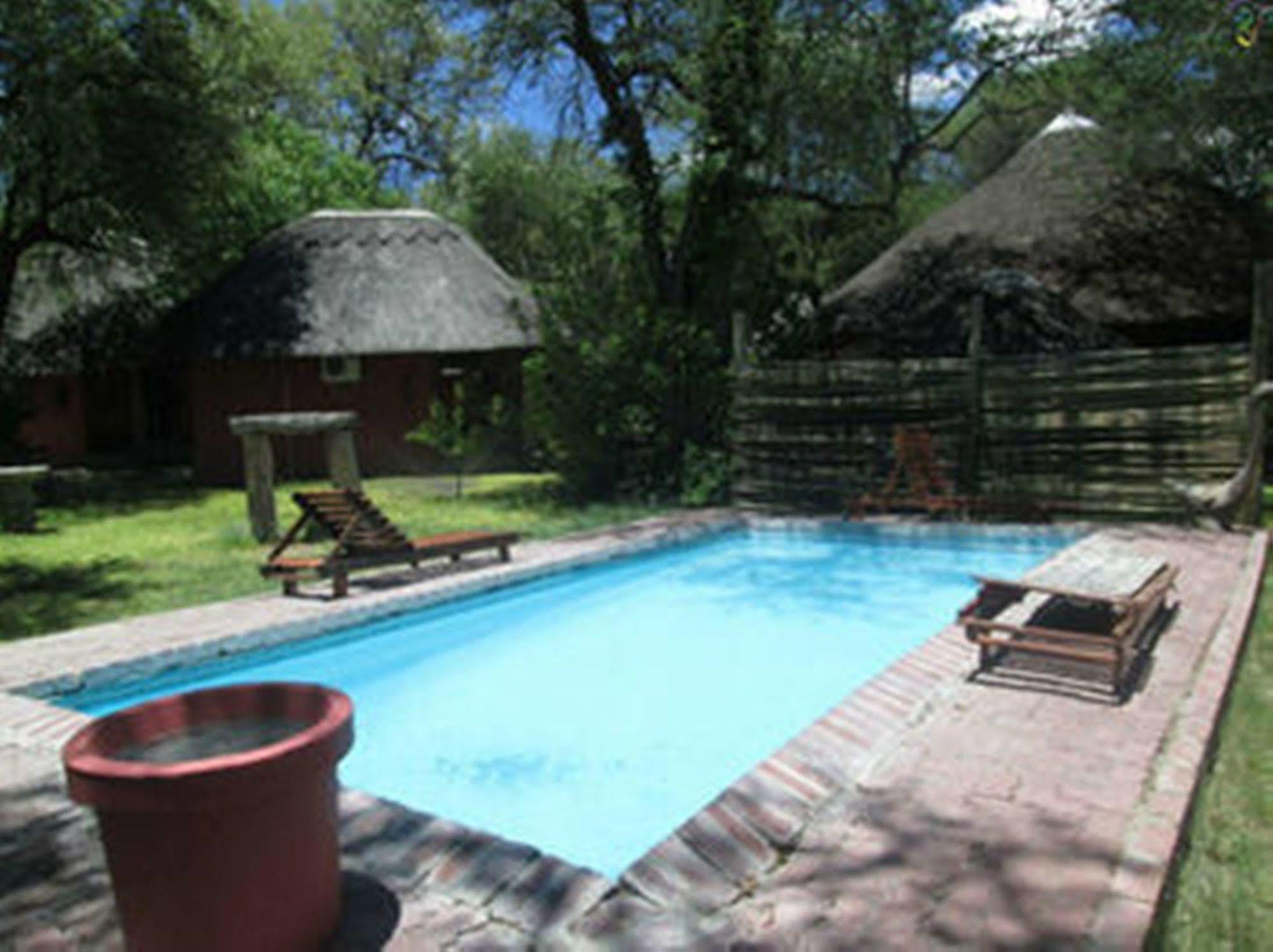 Jump Street Chalets Maun Exterior photo